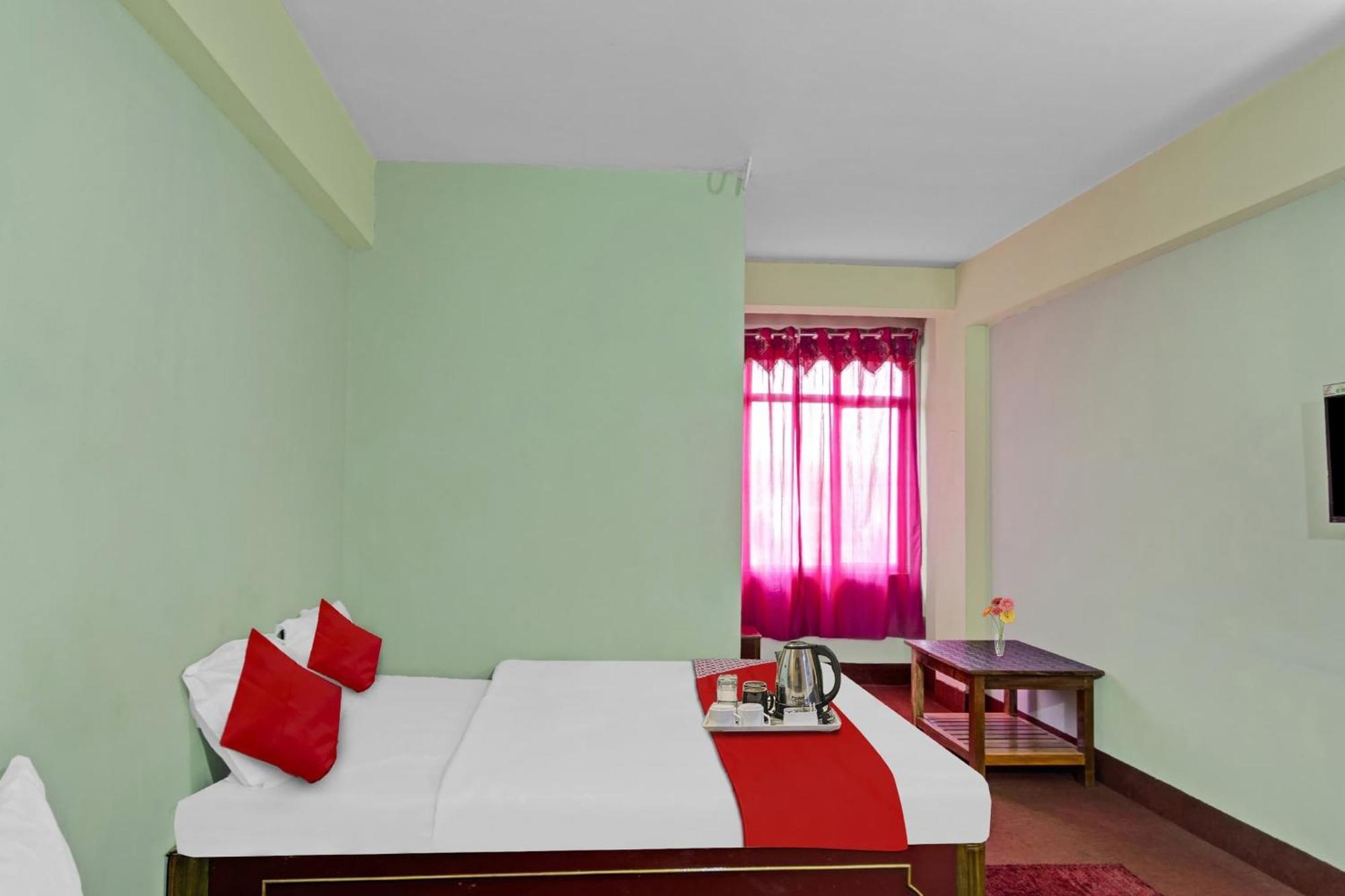 Hotel O Evergreen Guest House Shillong Exterior photo