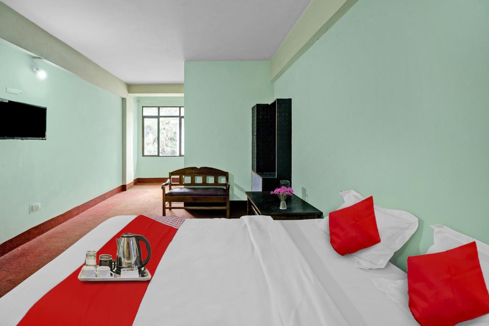 Hotel O Evergreen Guest House Shillong Exterior photo